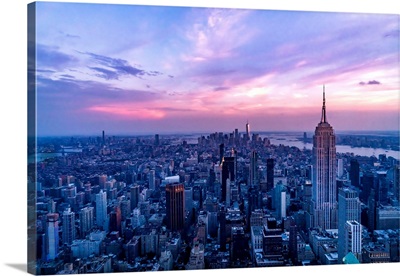 USA, New York City, Empire State Building, Dramatic Pink Sky And Light Over Manhattan