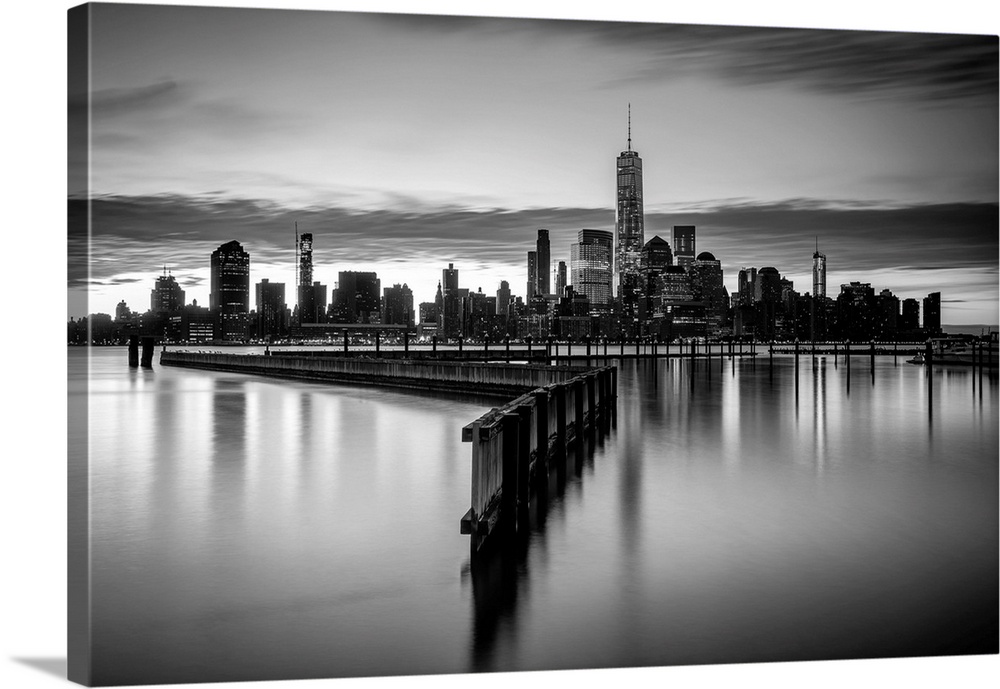 USA, New York City, Lower Manhattan, Lower Manhattan skyline with One World Trade Center and Freedom Tower from New Jersey...