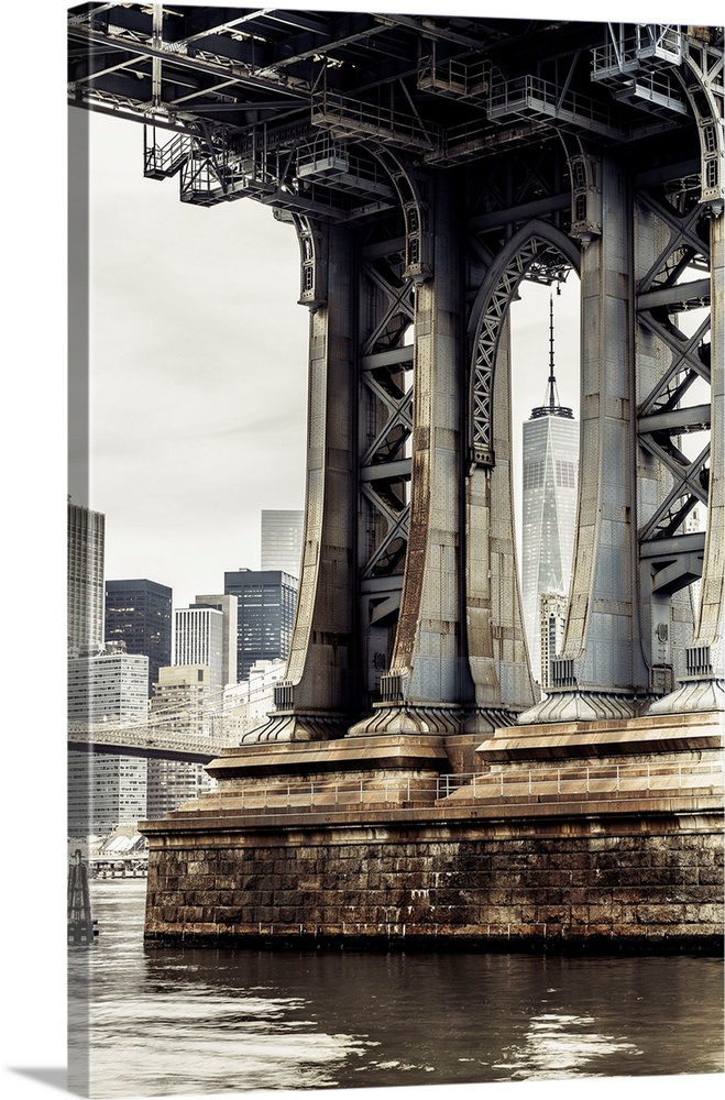 USA, New York City, Manhattan Bridge pylon and Freedom Tower in background.
