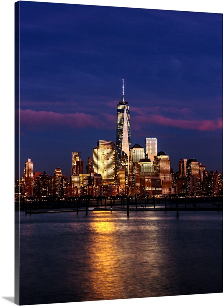 USA, New York City, Manhattan, Lower Manhattan, One World Trade Center, Freedom Tower, Empire State Building from New Jersey.