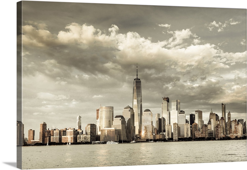 United States, New York City, Manhattan, Lower Manhattan, One World Trade Center, Freedom Tower, View from New Jersey towa...