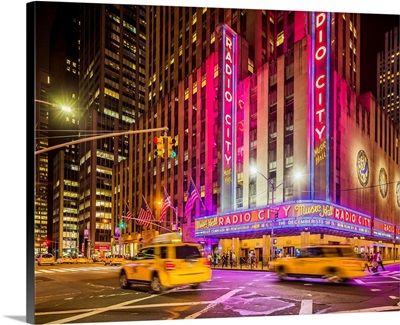 USA, New York City, Rockefeller Center, Taxis In The Sixth Avenue, Radio City Music Hall