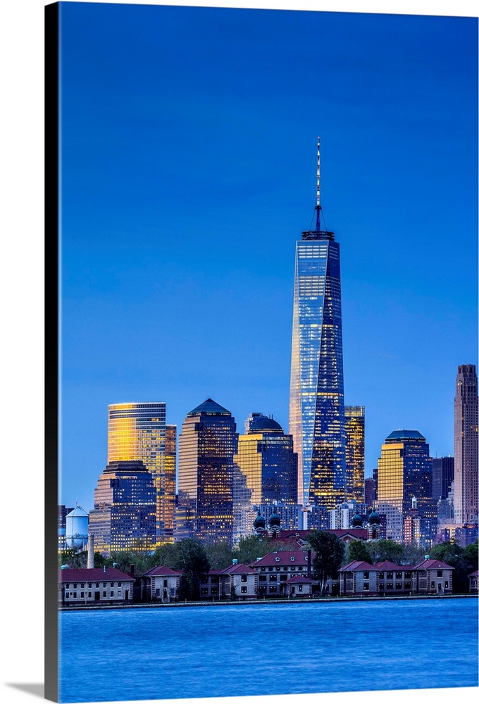 USA, New York City, Manhattan, Lower Manhattan, One World Trade Center, Freedom Tower, The Ellis Island, view from New Jer...