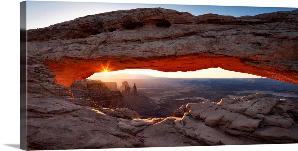 USA, Utah, Canyonlands National Park, Mesa Arch, Natural rock arch.