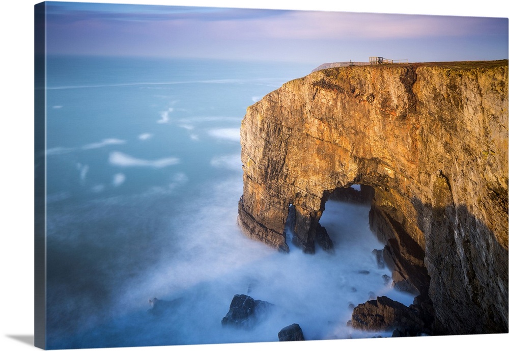 Wales, Great Britain, Pembrokeshire Coast National Park, Pembrokeshire, Natural Arch opposite The Green Bridge of Wales, M...