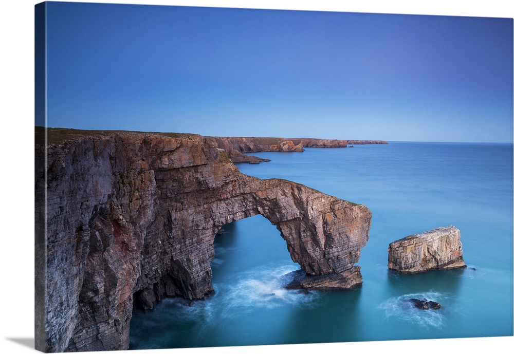 Wales, Great Britain, Pembrokeshire Coast National Park, Pembrokeshire, Green Bridge of Wales