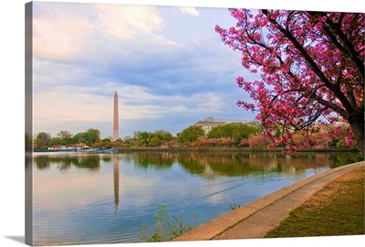 Washington DC, Washington monument over the tidal basin