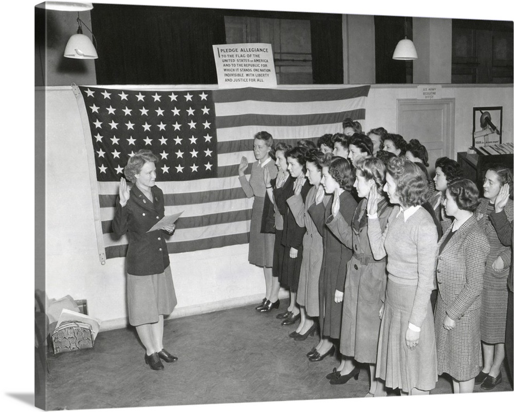 43 Women, All American Citizens Residing In London, Are Sworn Into US Women's Army Corps