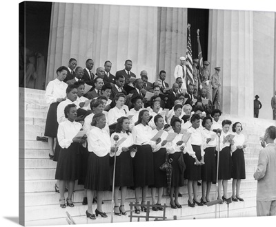 African-American Choir Performing At 38th NAACP Conference At Lincoln Memorial. 1947