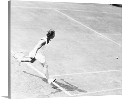 British Mary Hartwick in tennis match