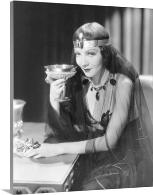 Cleopatra, Claudette Colbert In Costume Designed By Travis Banton, 1934