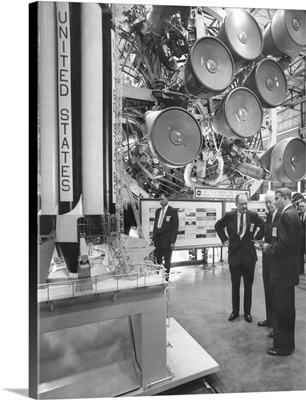 Eisenhower and Director Werhner von Braun