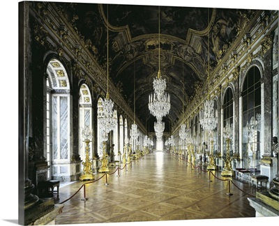 Hall of Mirrors in the Palace of Versailles