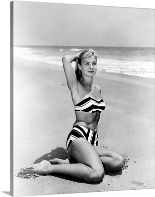 Joanne Woodward - Vintage Publicity Photo