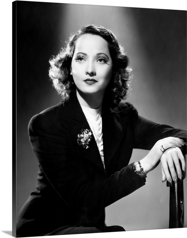 Merle Oberon - Vintage Publicity Photo