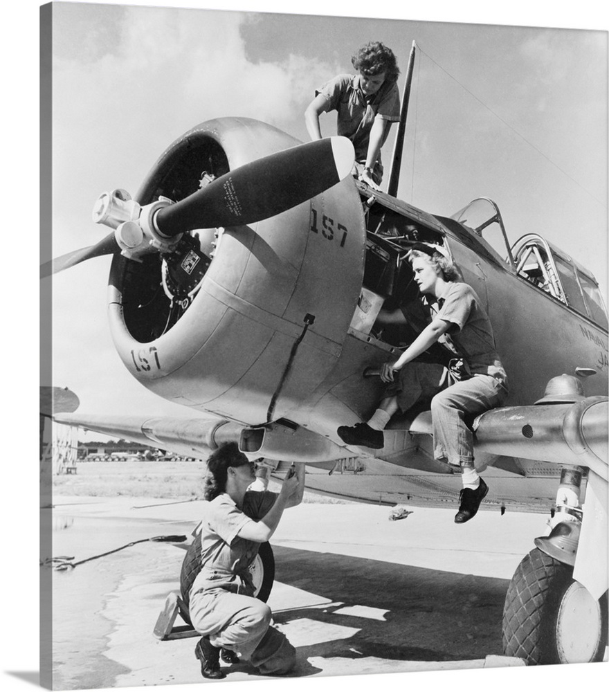 Navy Wave Aviation Machinist's Mates, Working On North American Aviation Training Plane