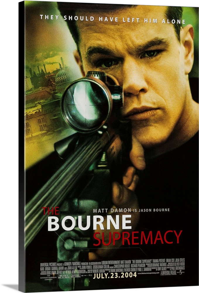 THE BOURNE SUPREMACY, Matt Damon on US poster art, 2004, ..Universal Pictures/courtesy Everett Collection