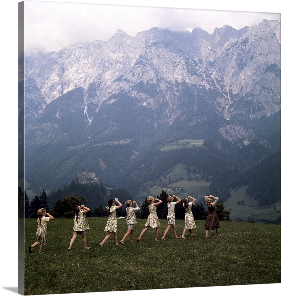 The Sound Of Music, From Left: Kym Karath, Debbie Turner, Angela Cartwright, Duane Chase, Heather Menzies, Nicholas Hammon...