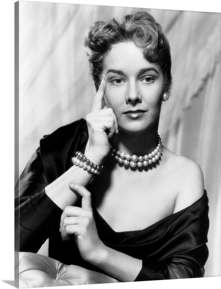 Black and white photograph of Vera Miles.