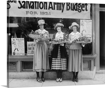 Young Women volunteers called the Salvation Army House Girls, 1921