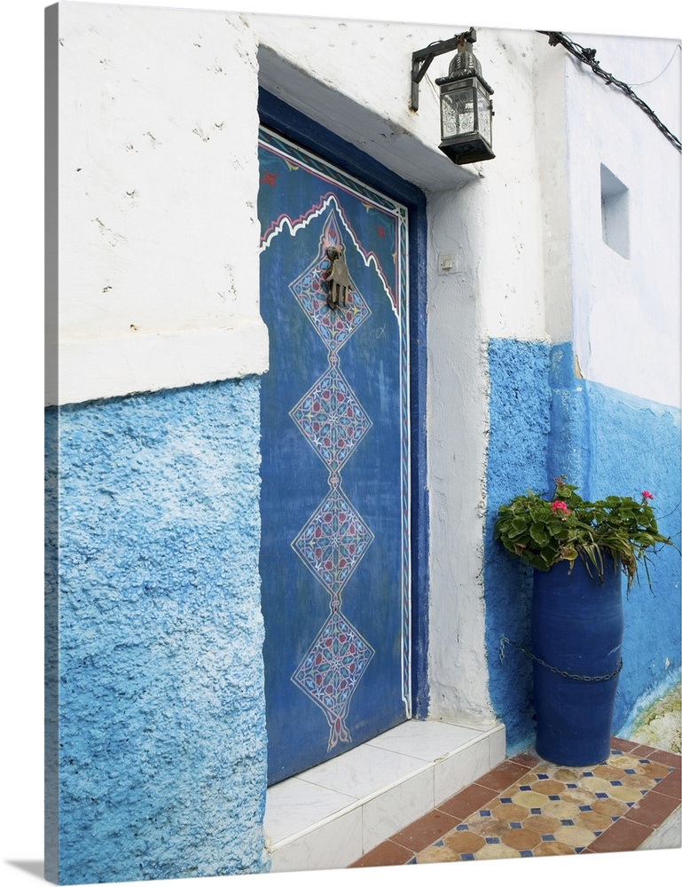 MOROCCO, Rabat: Kasbah des Oudaias, Doorway Detail