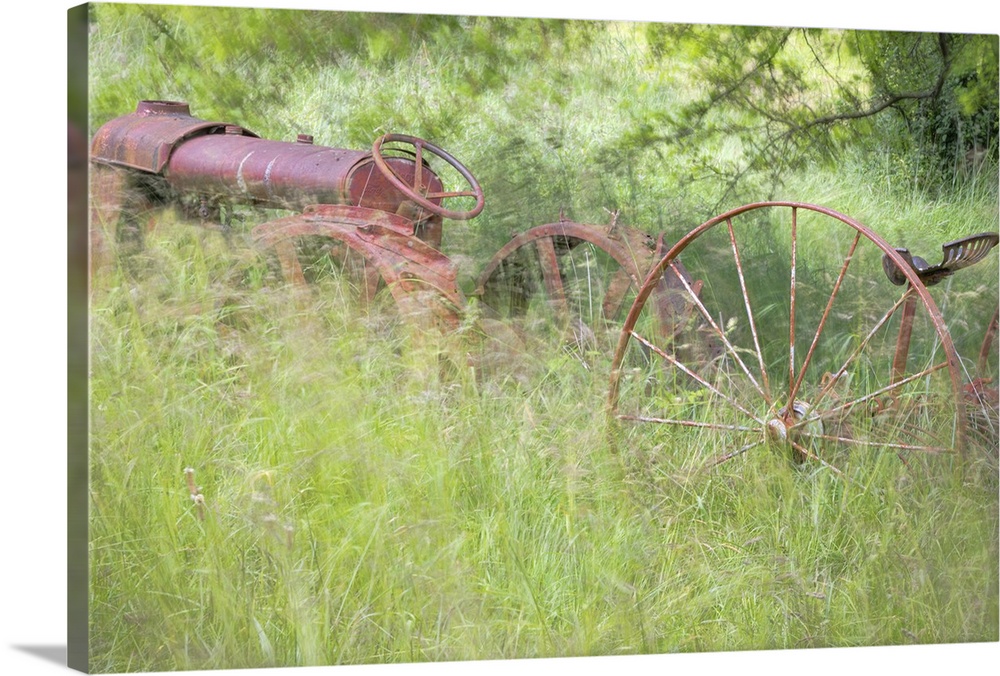 Old Tractor, Seabeck, Washington