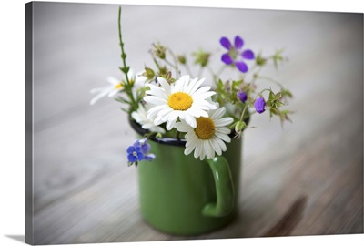 A simple bouquet of wild summer flowers