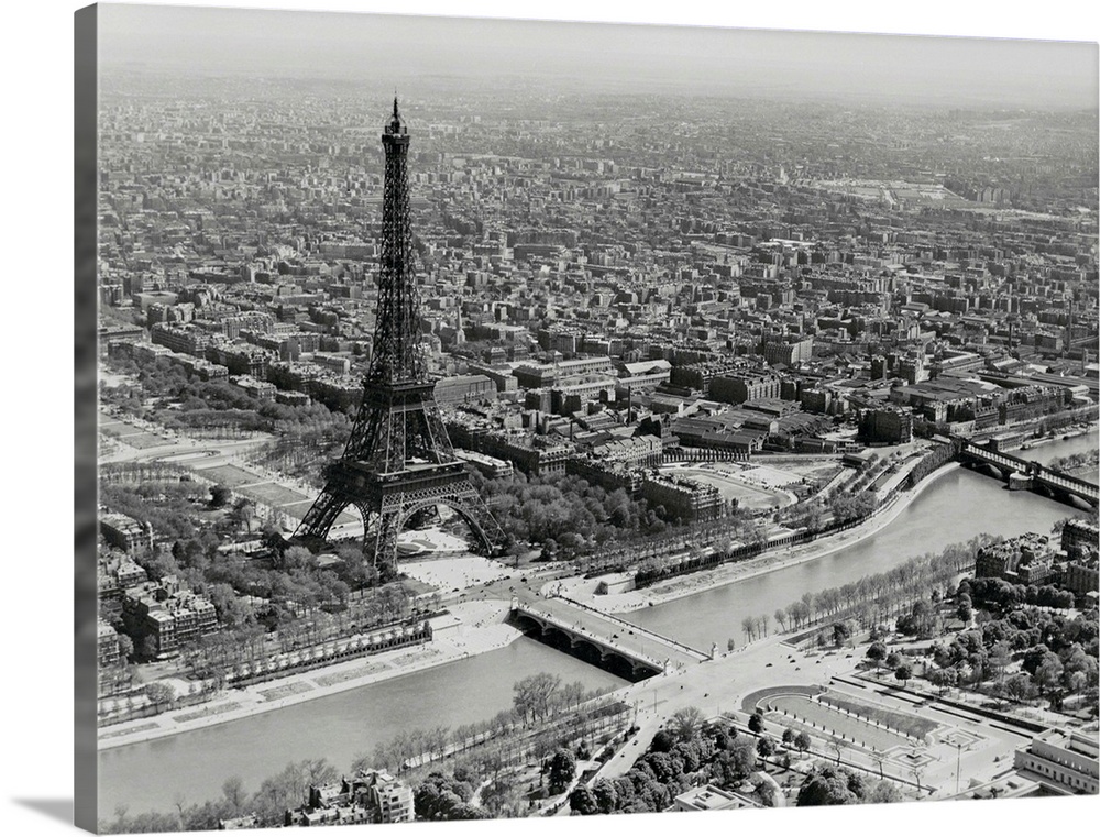 Panoramic view with Seine and Eiffel Tower, Paris.