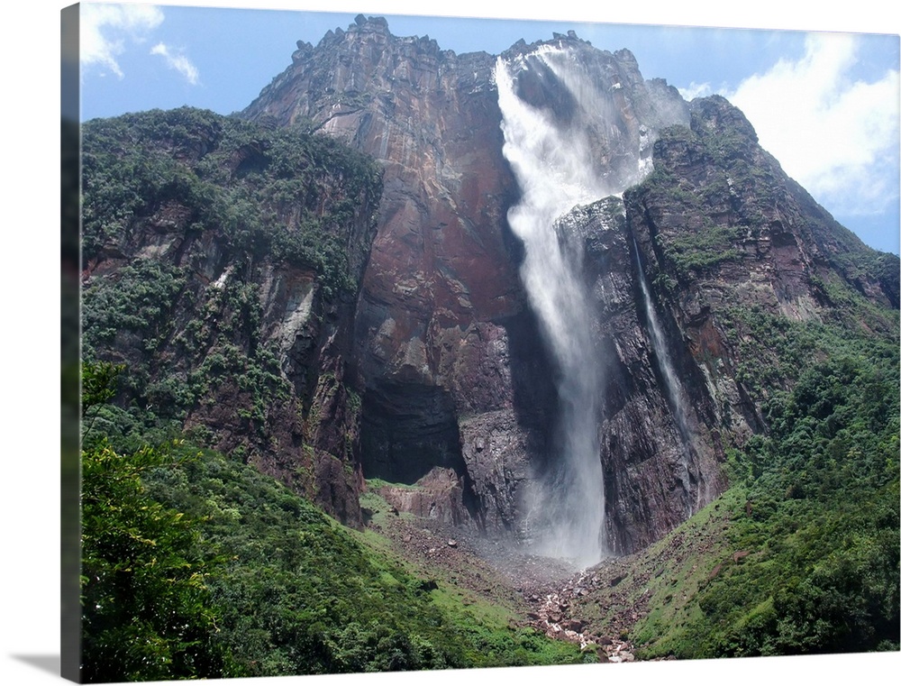 Angel waterfalls, Canaima, Venezuela.