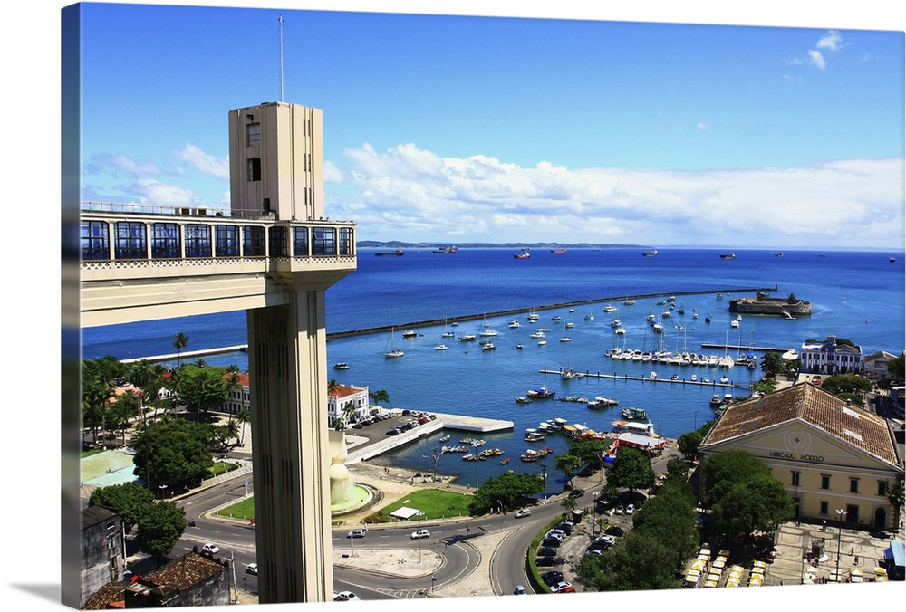 View of the Bay of All Saints, the Mercado Modelo, blue sky, endless ocean and Elevador Lacerda. 2011
