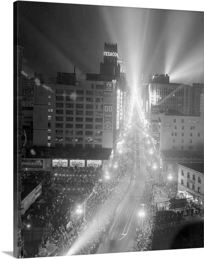 While more than 100,000 persons lined the streets the city of Los Angeles staged a brilliant celebration of the first tran...