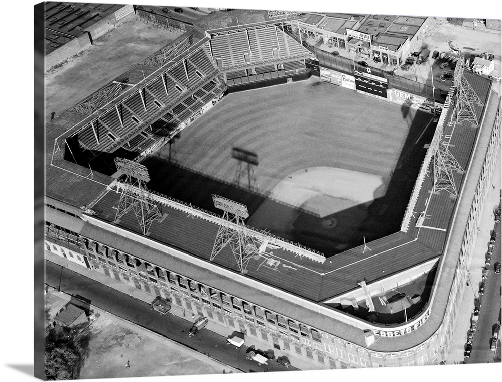10/03/1956-Brooklyn, New York-: General view of the diamond and Ebbets Field, scene of the 1956 World Series opener which ...