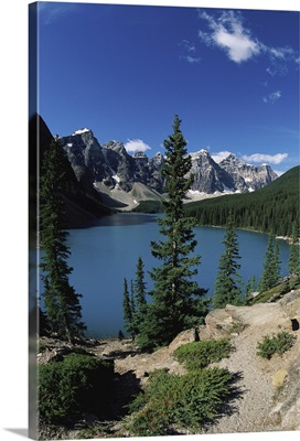 Canada, Alberta, Banff National Park, Moraine Lake