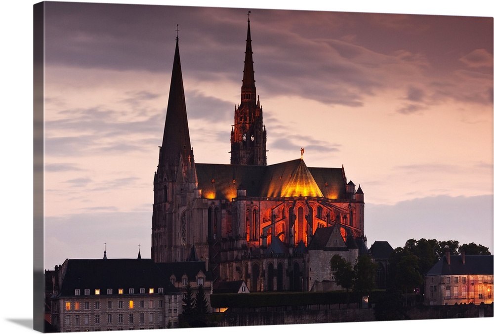 France, Centre Region, Eure et Loir Department, Chartres, Chartres Cathedral, elevated view, dusk