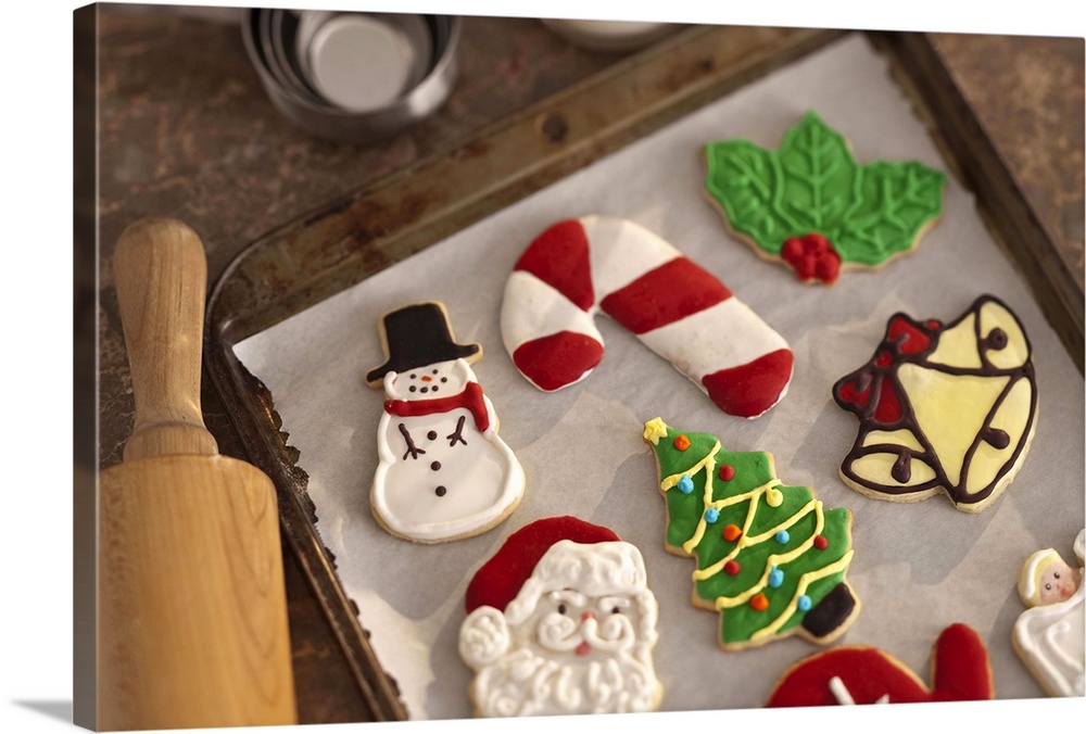 cristmas cookies on cookie sheet