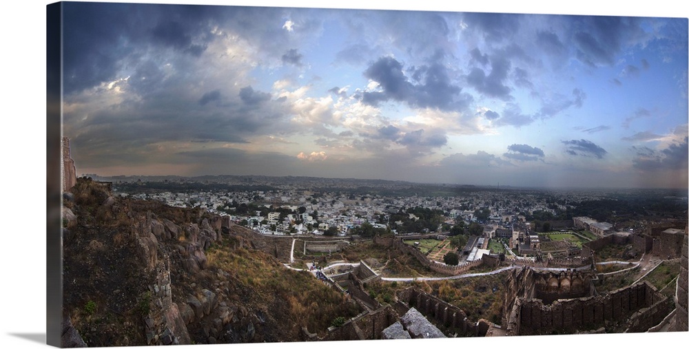 A view of Hyderabad from the top of Golconda fort