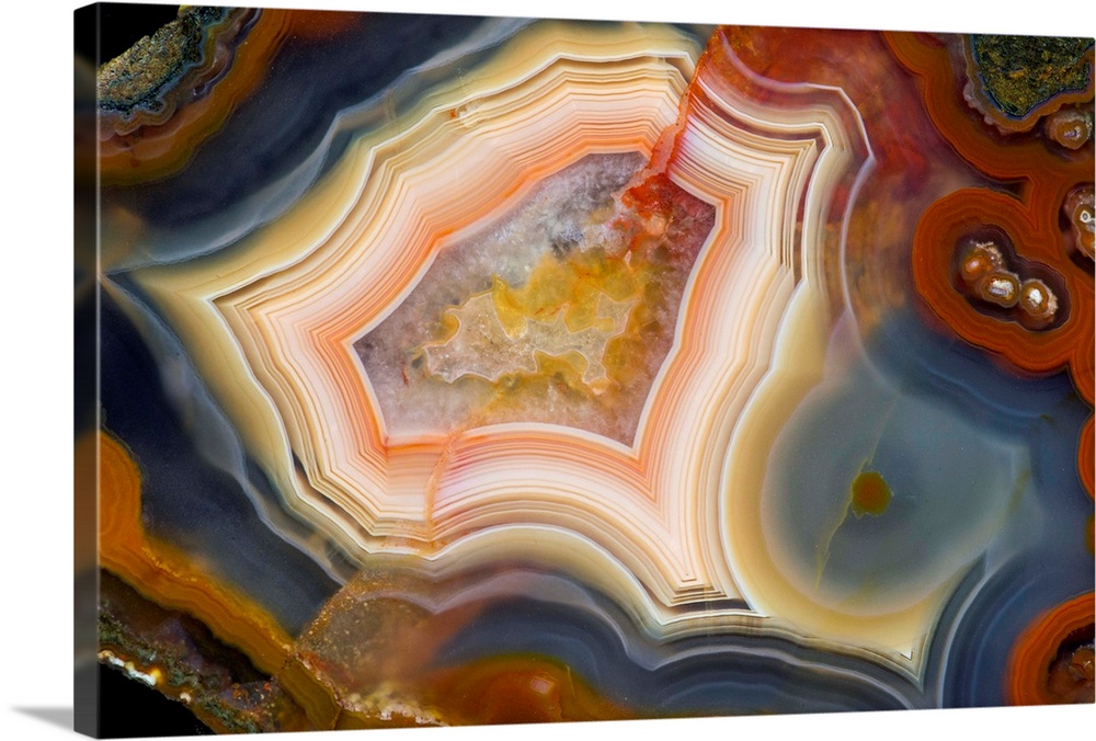 Condor Agate with Sagenite fortification, Argentina
