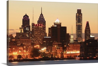Downtown Philadelphia, Pennsylvania at sunset