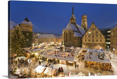Germany, Baden-Wrttemberg, Stuttgart, View of market in christmas at night