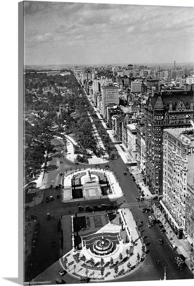 A view of Grand Army Plaza and Fifth Avenue along Central Park. ca. 1922, New York City.