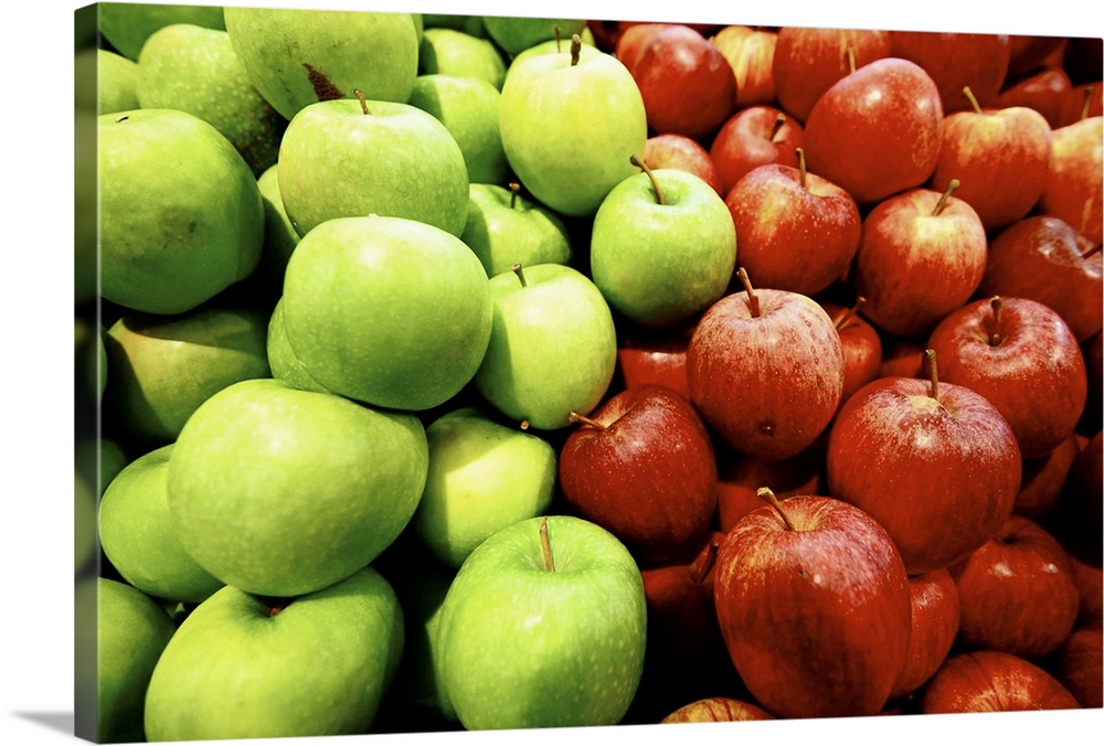 Green apples and red apples