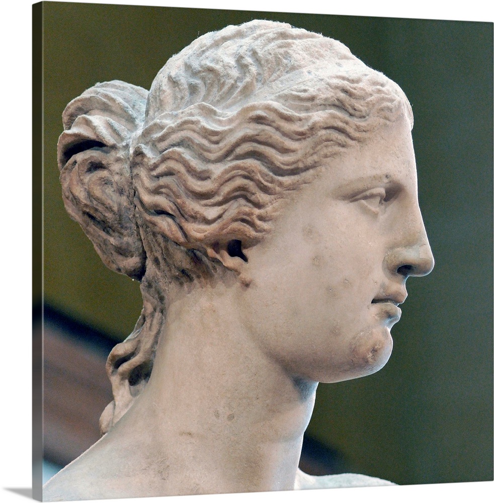 Head of the Venus de Milo (Aphrodite from Melos) Parian marble, ca. 130-100 BC. H. 2.02 m (6 ft. 7 1/2 in.). Louvre Museum...