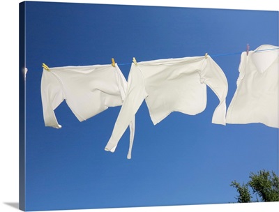 Laundry drying with the sun