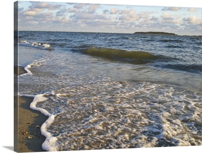 Line of incoming surf