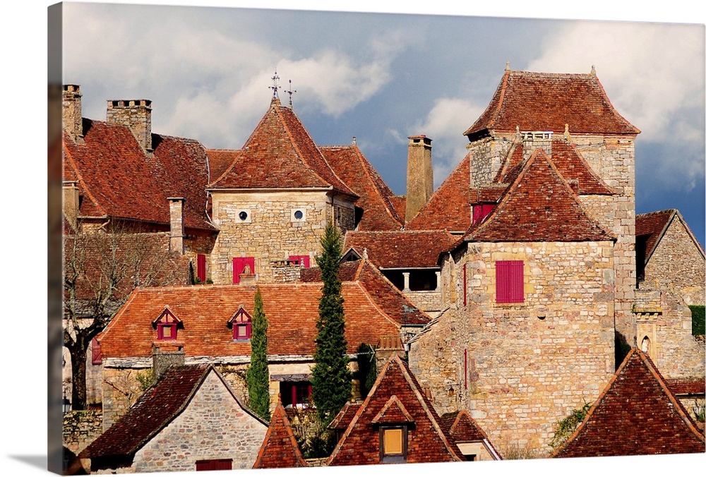 Loubressac is fairy tale village in Dordogne lotaise and it has been classified as one of most beautiful villages in France.
