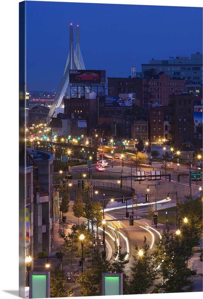 USA, Massachusetts, Boston, Atlantic Avenue Greenway view to Zakim Bridge