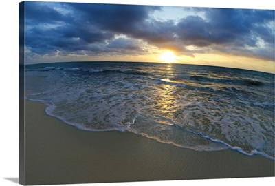 Mexico, Yucatan, Riviera Maya, Cancun, Seascape at sunset