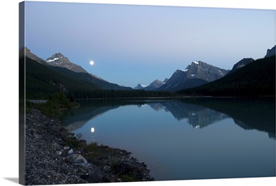 Moonrise, Waterfowl Lake, Banff National Park, Banff, Alberta