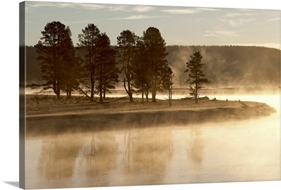 Morning mists in Fall along Yellowstone River in Hayden Valley, Yellowstone