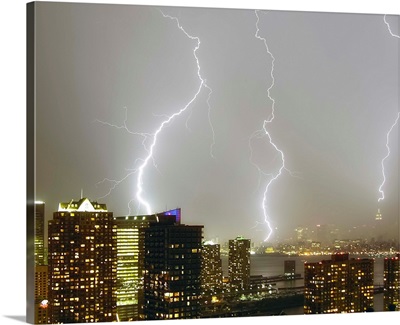 Multiple dramatic lightning strikes viewed from Jersey City, New Jersey